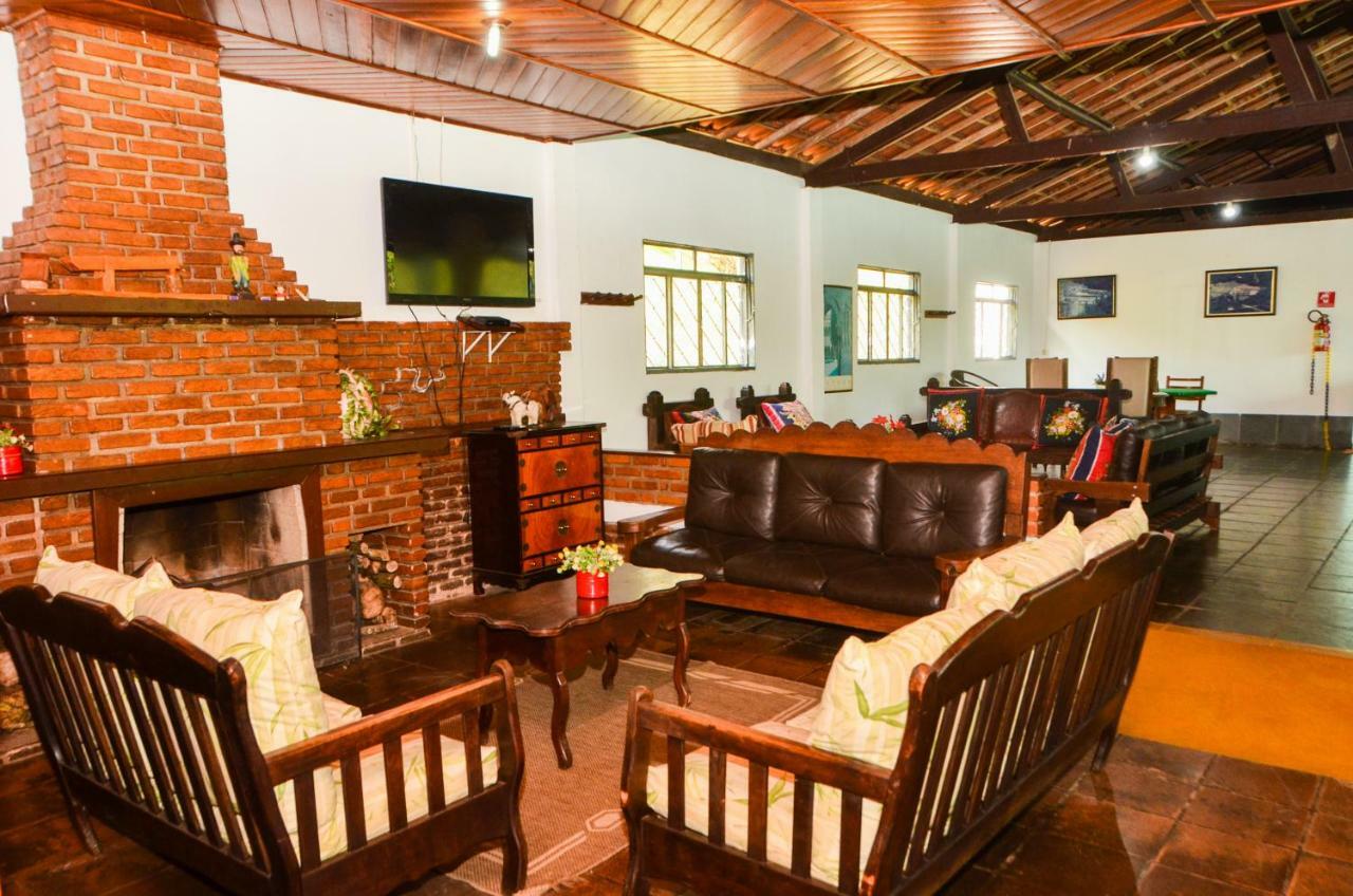 Hotel Fazenda Villa Galicia Nazaré Paulista Esterno foto